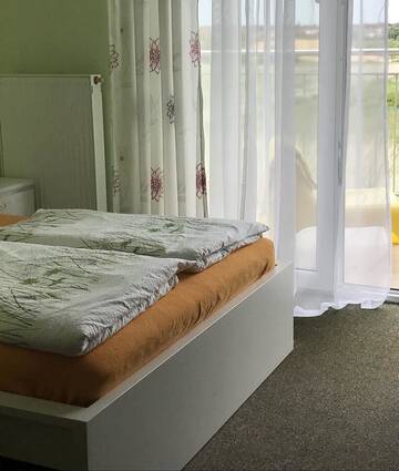 Фото номера Двухместный номер с 1 кроватью и балконом Проживание в семье Villa Marzenie г. Леба 3