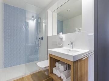 Фото номера Апартаменты - Двухуровневые Отели типа «постель и завтрак» Villa Verdi Pleasure &amp; Spa г. Леба 3