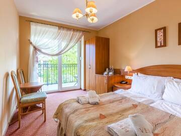Фото номера Стандартный номер Отели типа «постель и завтрак» Villa Verdi Pleasure &amp; Spa г. Леба 3