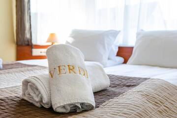 Фото номера Люкс Отели типа «постель и завтрак» Villa Verdi Pleasure &amp; Spa г. Леба 5
