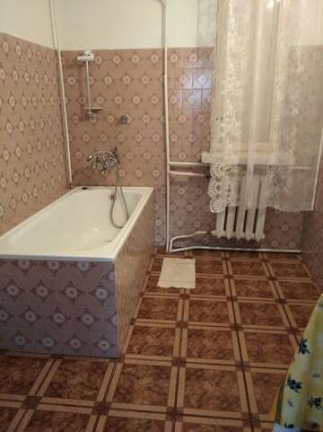 Фото номера Трехместный номер с основными удобствами и общей ванной комнатой Проживание в семье Pokoje gościnne ;Maciej;Łeba г. Леба 3